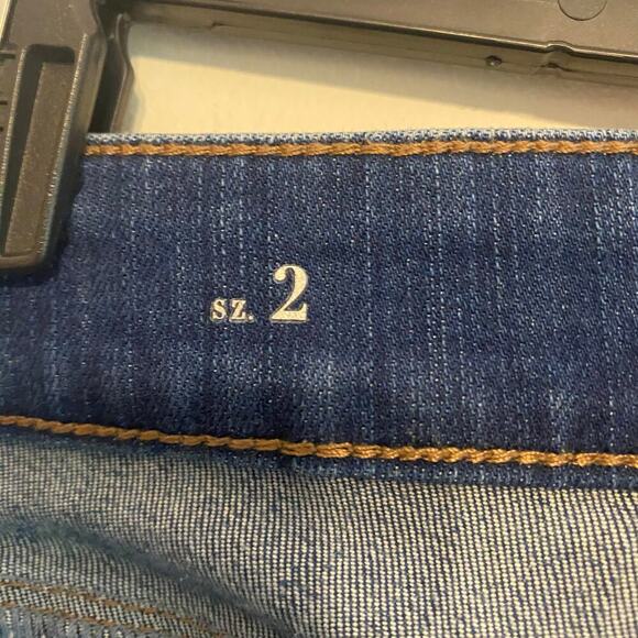 WHBM The Slim Ankle Jeans Skinny Mid Rise Dark Blue Western Jeweled Size 2 - Picture 13 of 16